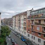 Xenia Apartments - Colorful Apartment In Fiera Area